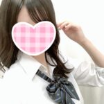 【体験入店】小柄な華奢な清楚系美少女【うたみ】ちゃん