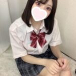 半乳の美学～流行はY2K風ローライズ＆へそ出し～