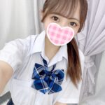 体験入店速報!!ぱっちりオメメのスレンダー美少女!!