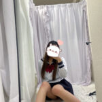 電車に乗ってるこはる🚃